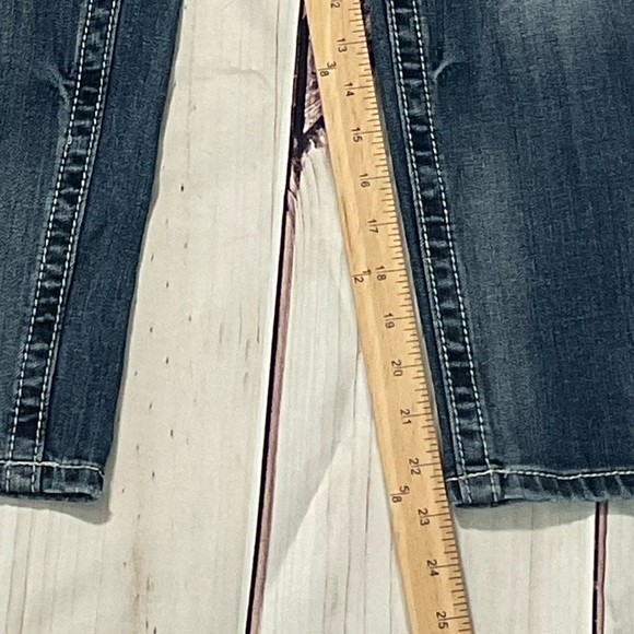 Miss Me Boyfriend Crop Jeans Some Distressed Size 26 - Picture 4 of 7